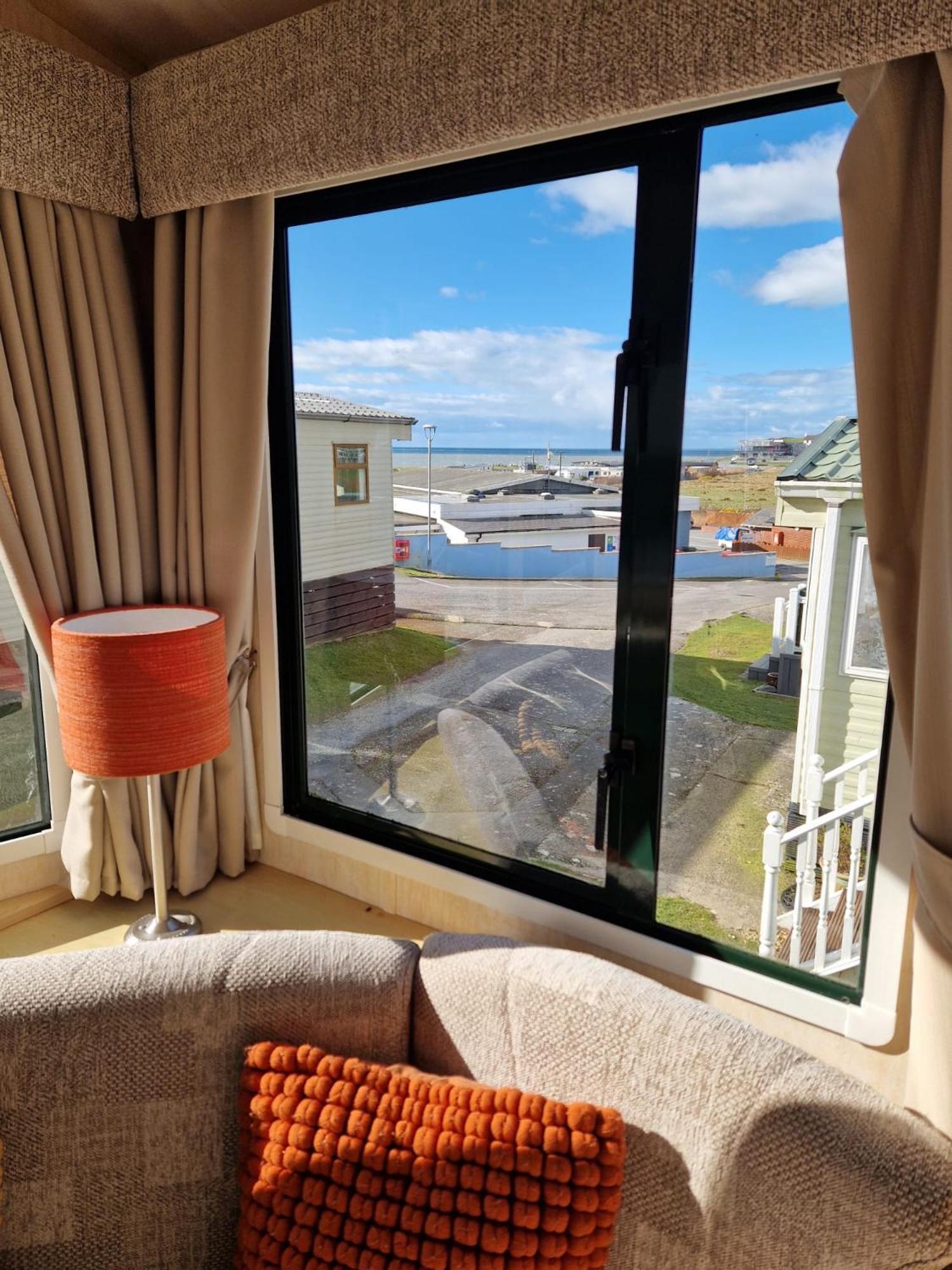 Sea Viev Hideaway At Clarach Bay 2 Bedrooms Pet Friendly Gm5 Aberystwyth Exterior photo